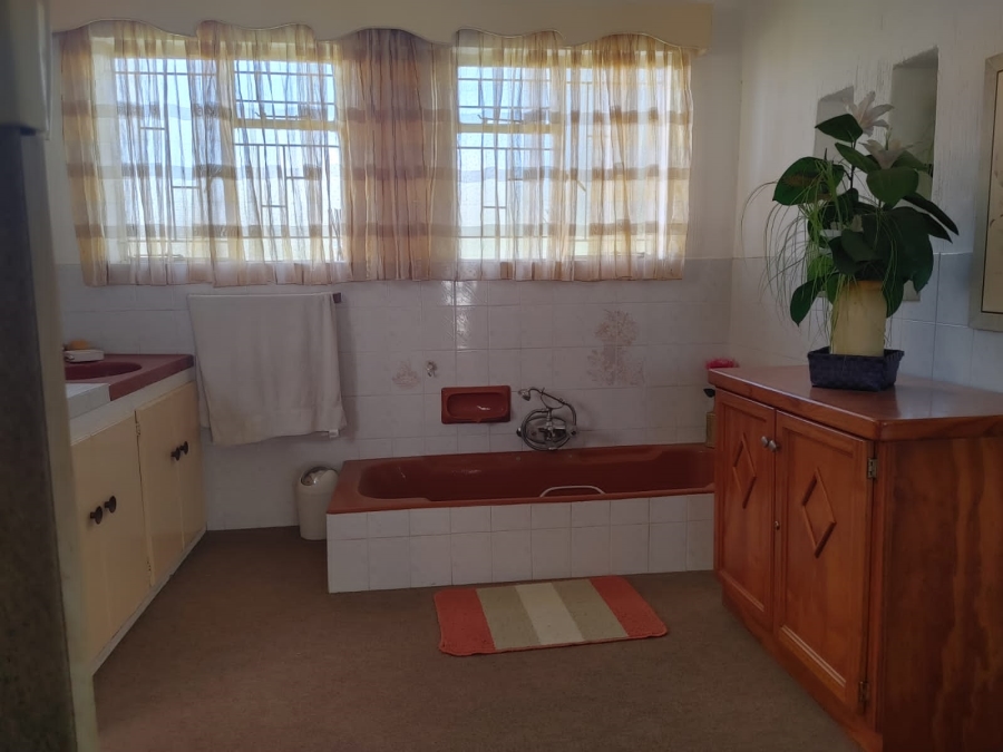 4 Bedroom Property for Sale in Koppies Free State